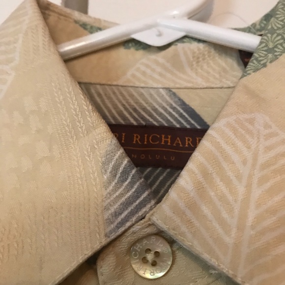 Tori Richard Silk Hawaiian Style Shirt- Leaf Bound - Picture 3 of 5